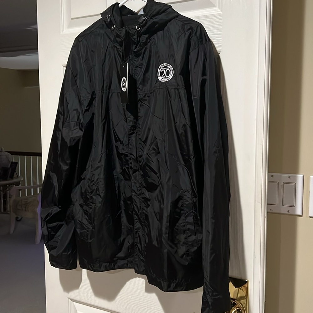 Men’s Windbreaker with Mesh Lining - Seneca Niagara Resort & Casino - Size XL - Picture 2 of 9